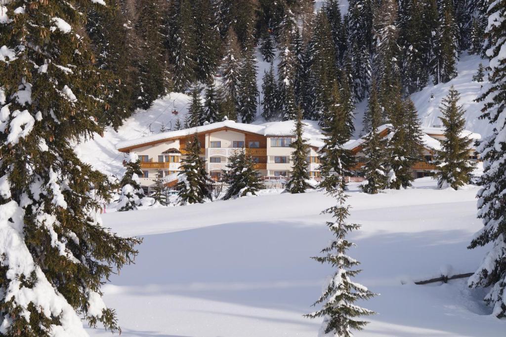 Hotel Costes Corvara Zewnętrze zdjęcie